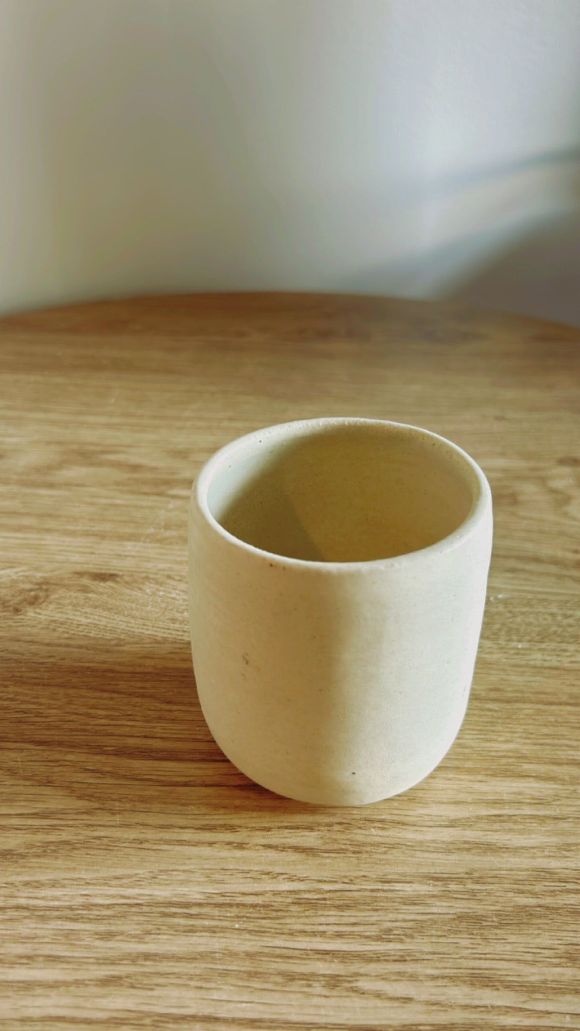 Crème Tea Cup